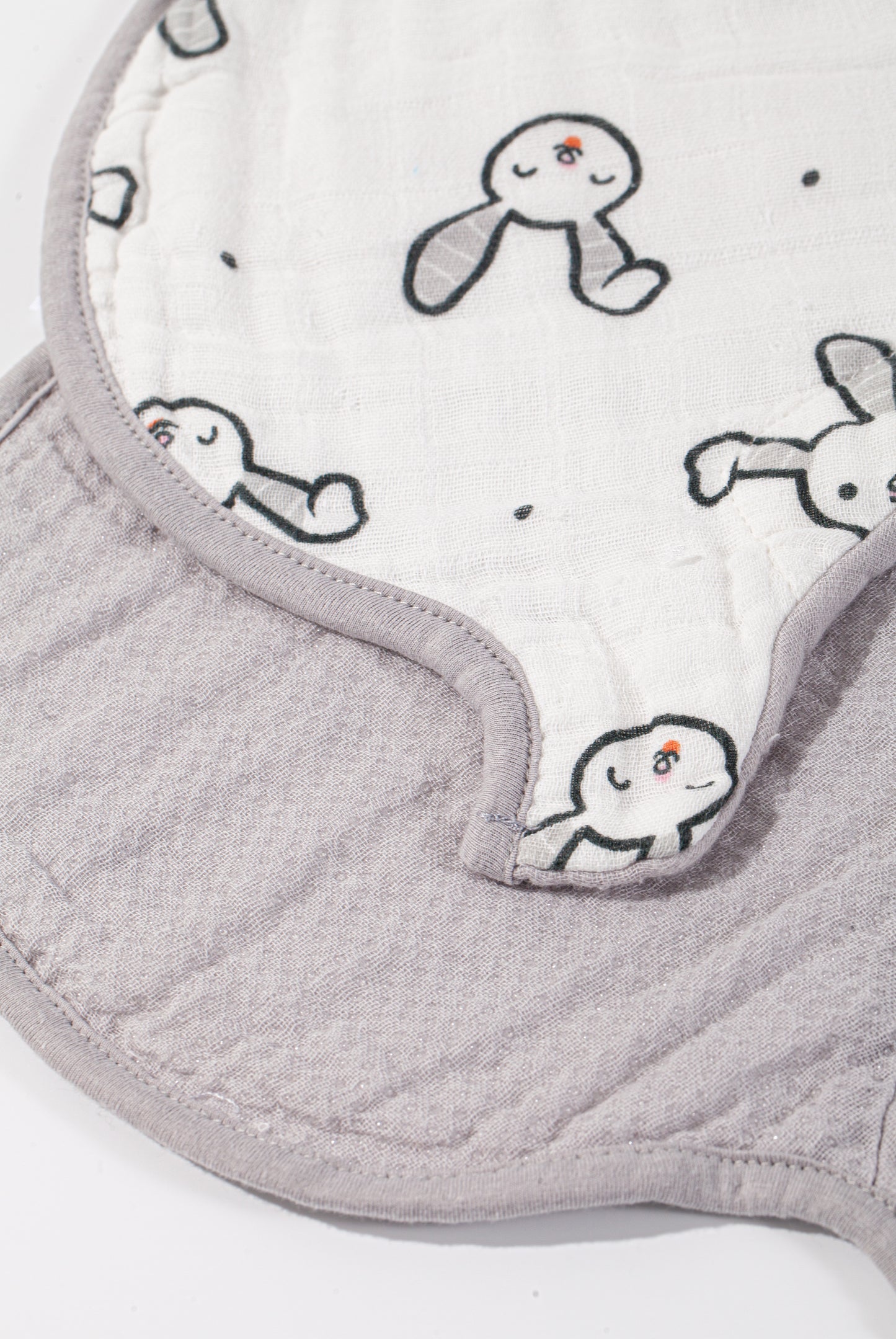 Wholesale Non-Slip Cotton Baby Bib White Label Manufacturer